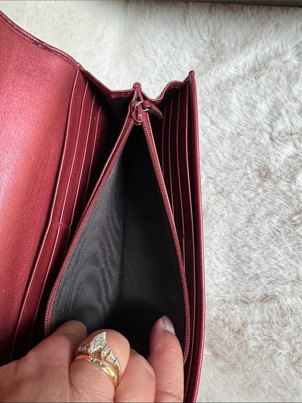 Gucci Raspberry GG Heart Continental Wallet with Gold Accent - Picture 8 of 13